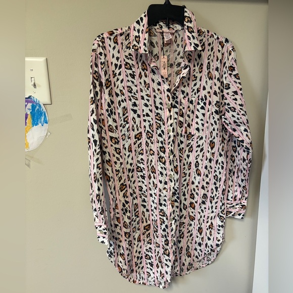 Victoria's Secret Other - Victoria's Secret Pink Leopard Button Down Pajama Shirt NWT XS